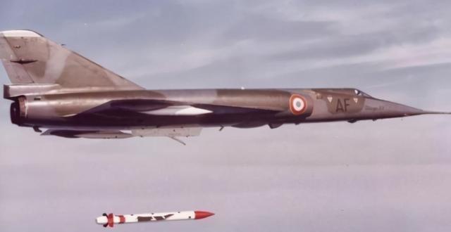 俄军陆基核武冠绝全球美军潜射核武威力凶悍美俄核力量性能孰强孰弱?(图2)